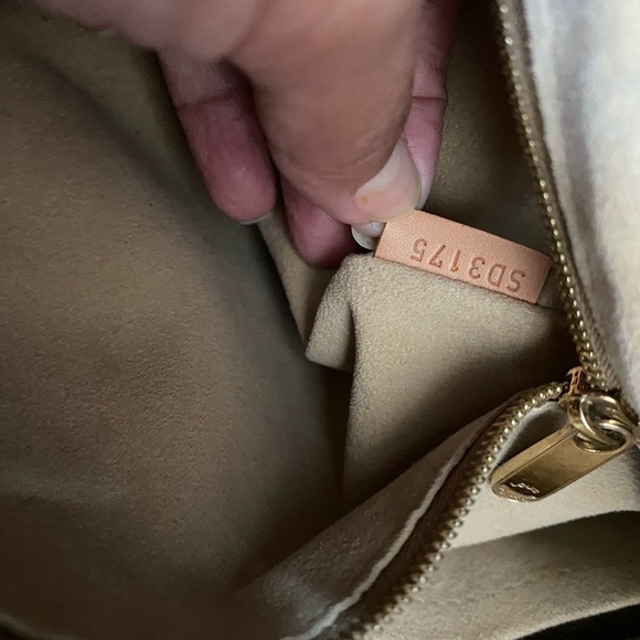 🍎accepting offers🍎ARTSY  Mm size - Picture 14 of 16